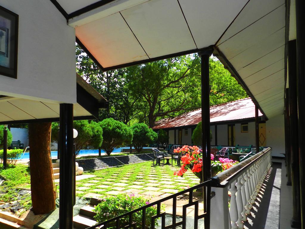 Jayasinghe Holiday Resort Kataragama Kültér fotó